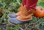 how to tie duck boots
