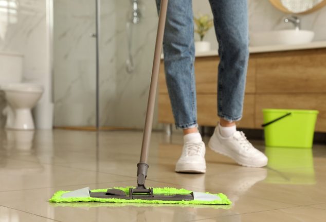 how to clean bathroom floor tiles