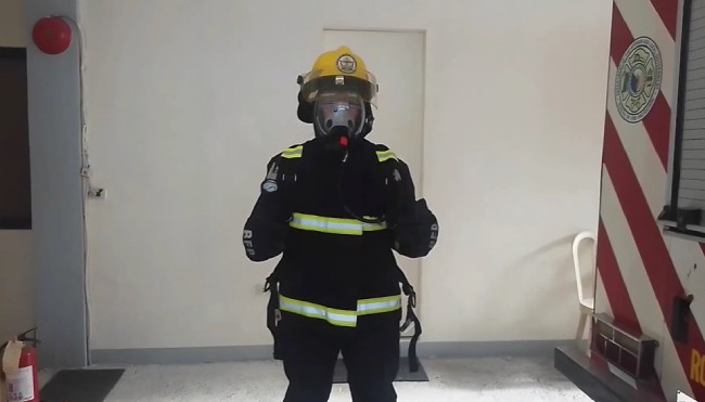 Self-contained breathing apparatus (SCBA)