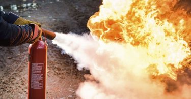 co2 fire extinguisher advantages and disadvantages